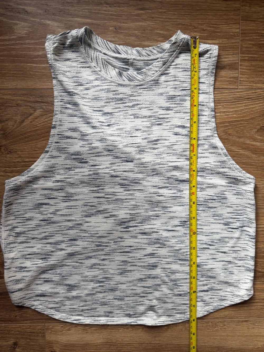 Lululemon open back Space-Dye Twist Back Top - Picture 4 of 6